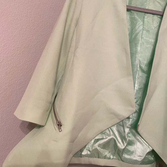 Ina green blazer - Picture 3 of 3